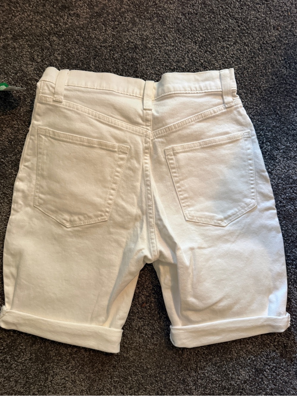 GAP White High-Rise Bermuda Shorts - Picture 3 of 3